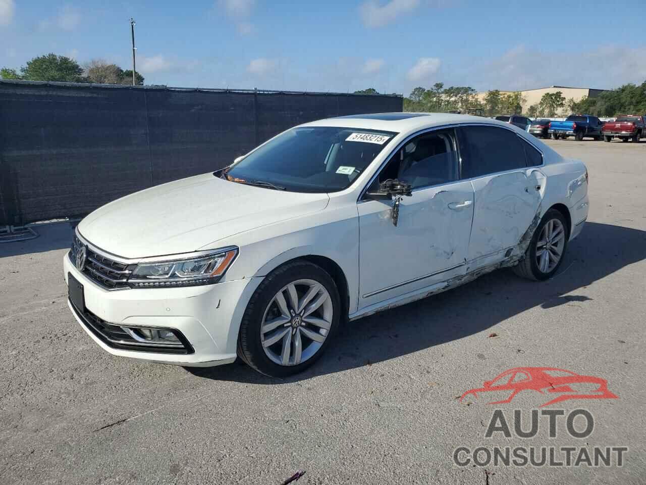 VOLKSWAGEN PASSAT 2017 - 1VWGT7A39HC041256