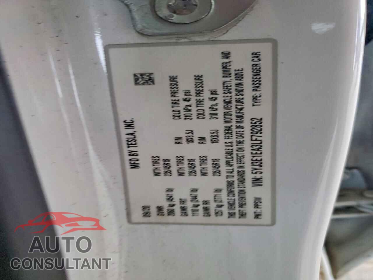 TESLA MODEL 3 2020 - 5YJ3E1EA3LF792852