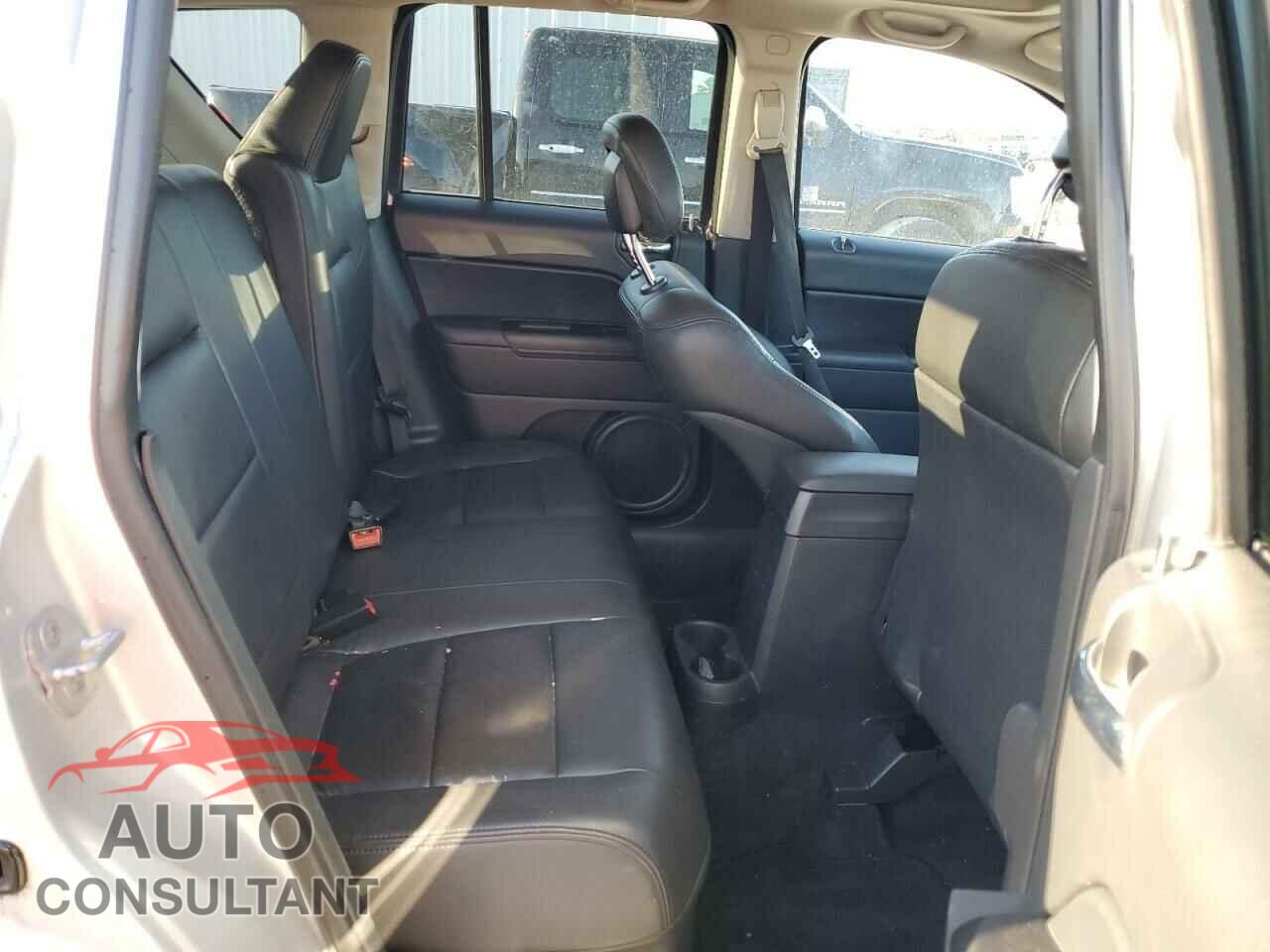 JEEP COMPASS 2011 - 1J4NT1FBXBD260908