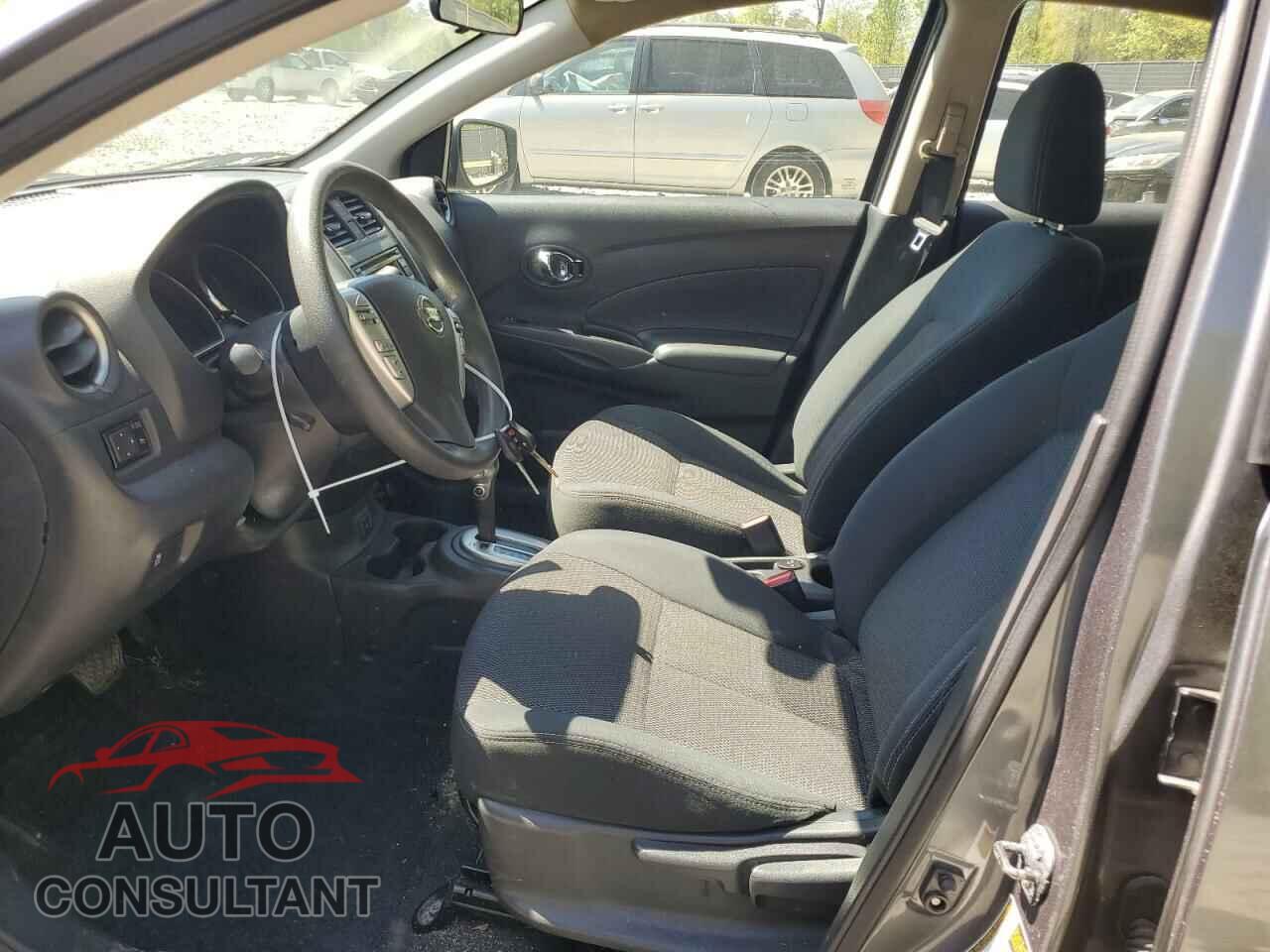 NISSAN VERSA 2017 - 3N1CN7AP3HL813398