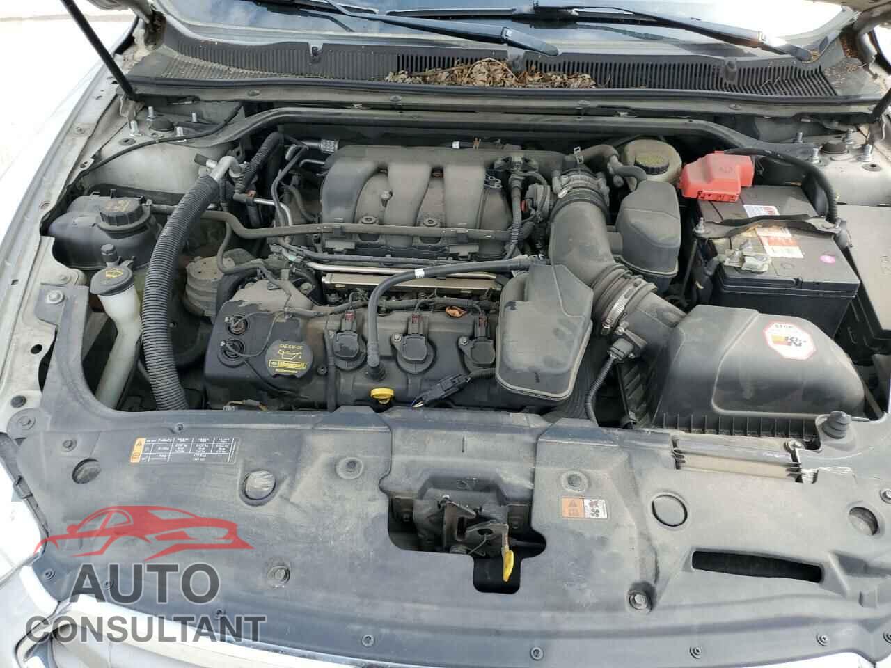 FORD TAURUS 2013 - 1FAHP2E81DG159721