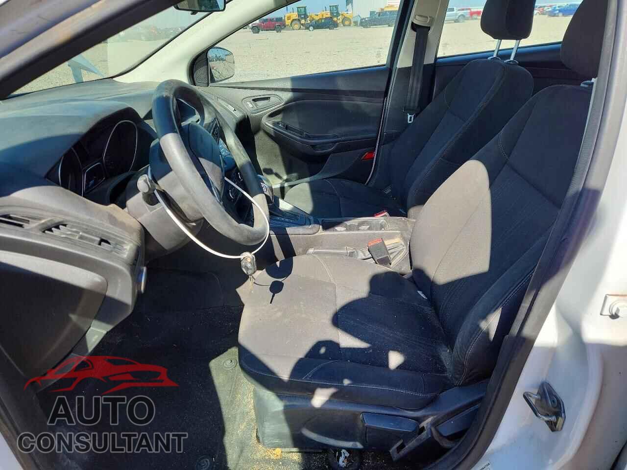 FORD FOCUS 2016 - 1FADP3E29GL228554