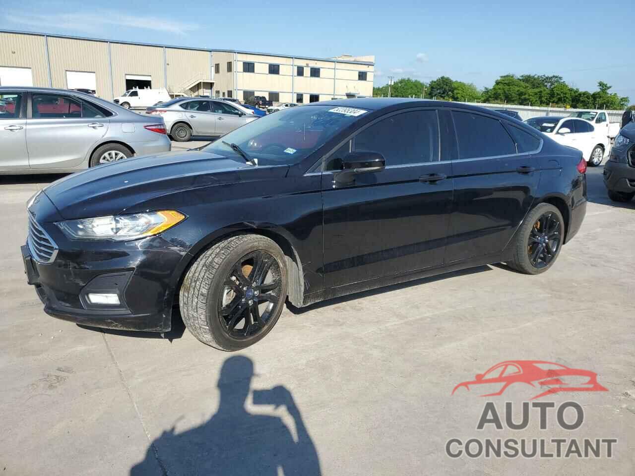 FORD FUSION 2019 - 3FA6P0HDXKR170212