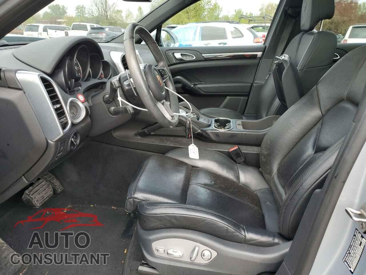 PORSCHE CAYENNE 2017 - WP1AA2A27HKA83499