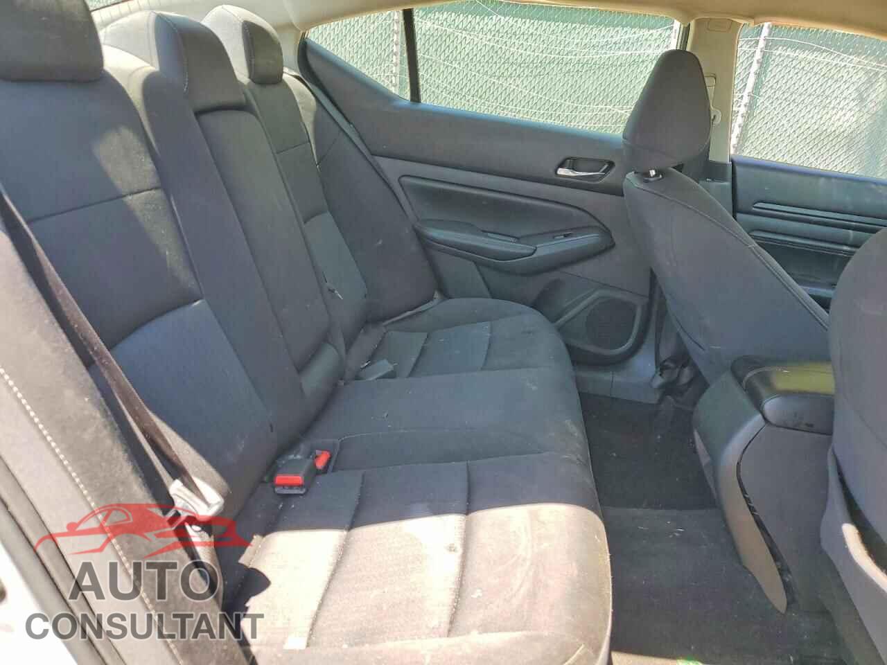 NISSAN ALTIMA 2019 - 1N4BL4BV1KC246403