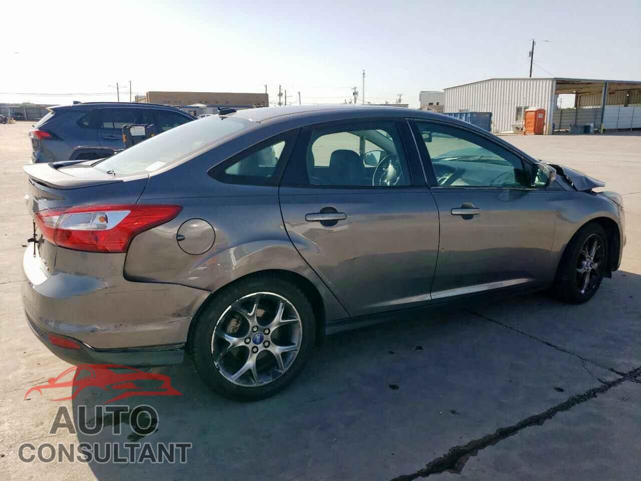 FORD FOCUS 2013 - 1FADP3F24DL213812