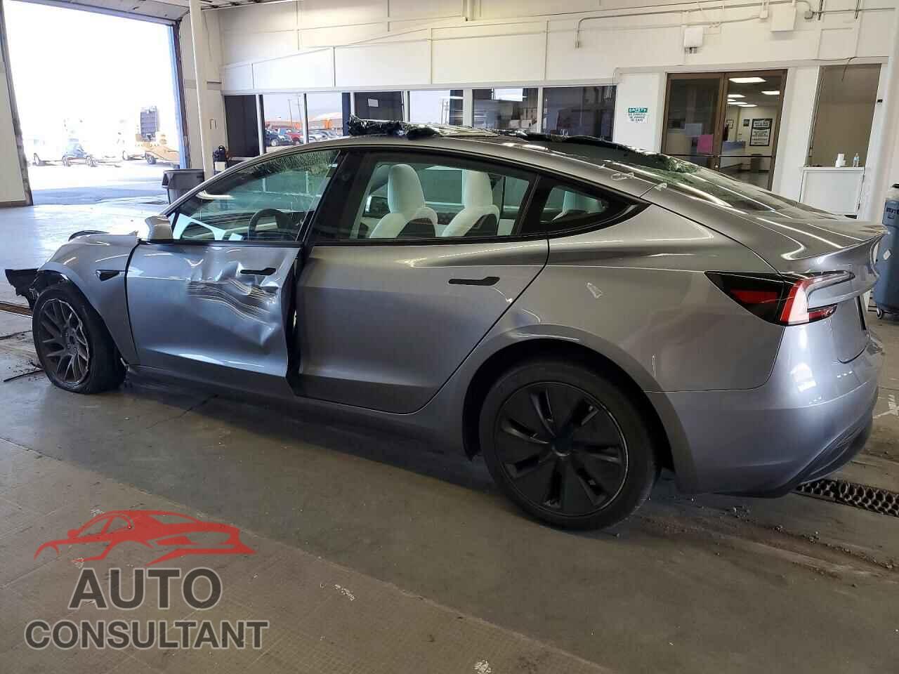 TESLA MODEL 3 2025 - 5YJ3E1EB7SF874249