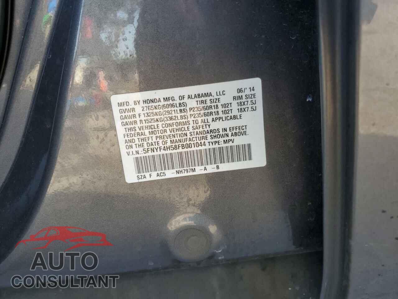 HONDA PILOT 2015 - 5FNYF4H58FB001044