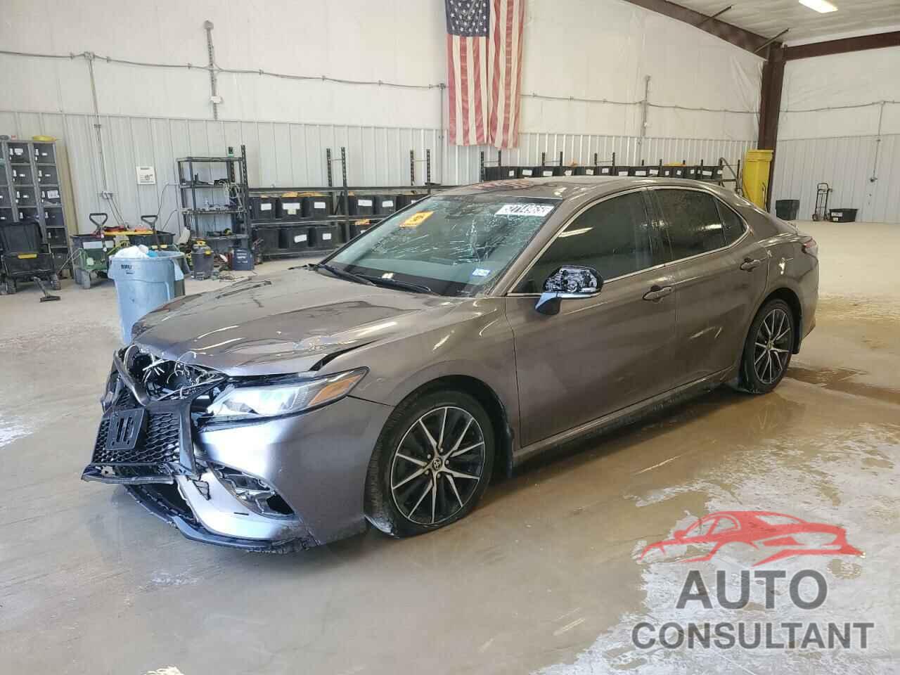 TOYOTA CAMRY 2022 - 4T1G11AK5NU669006