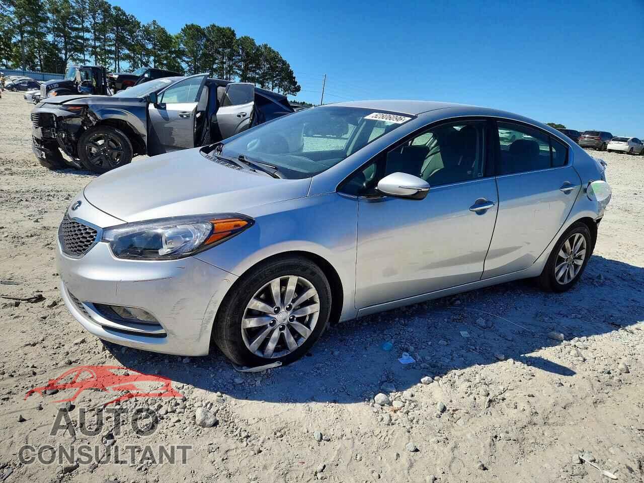 KIA FORTE 2015 - KNAFX4A82F5282037