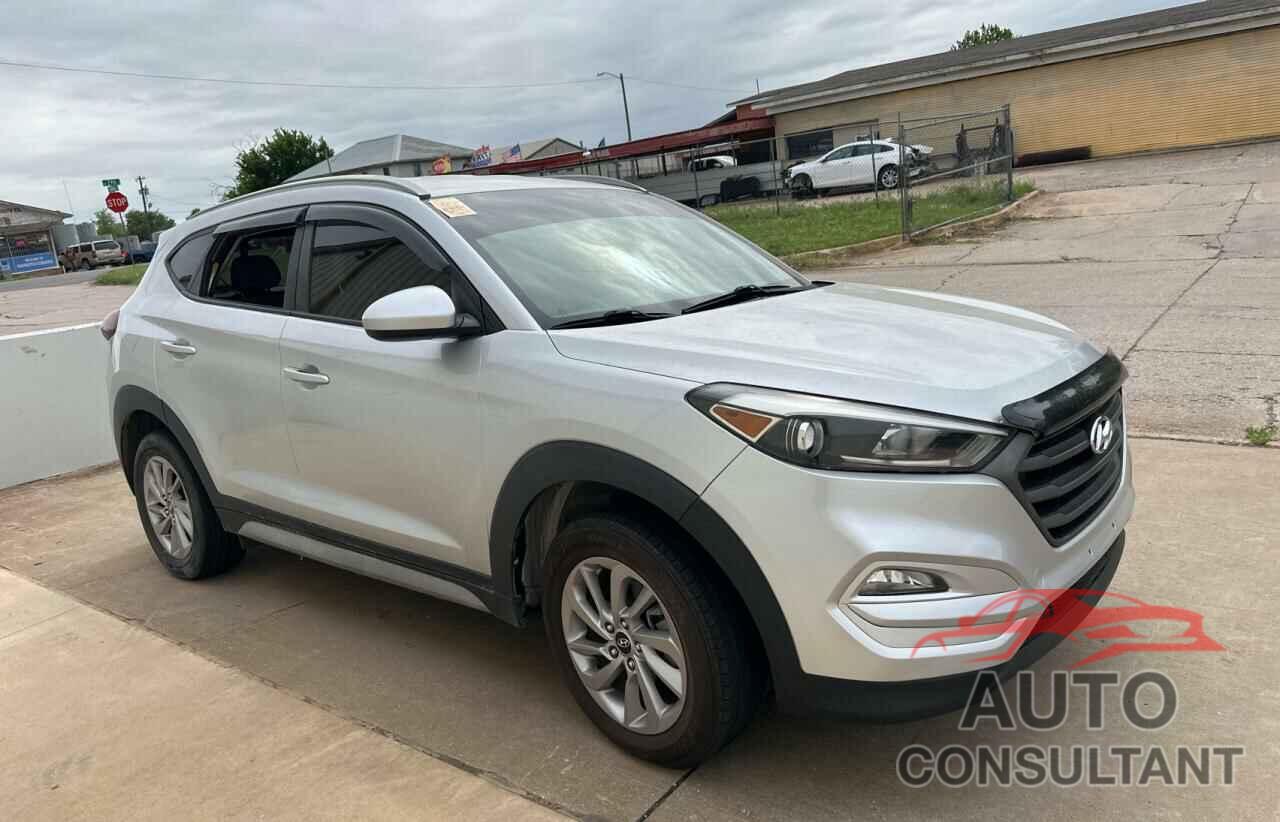 HYUNDAI TUCSON 2018 - KM8J33A48JU710591