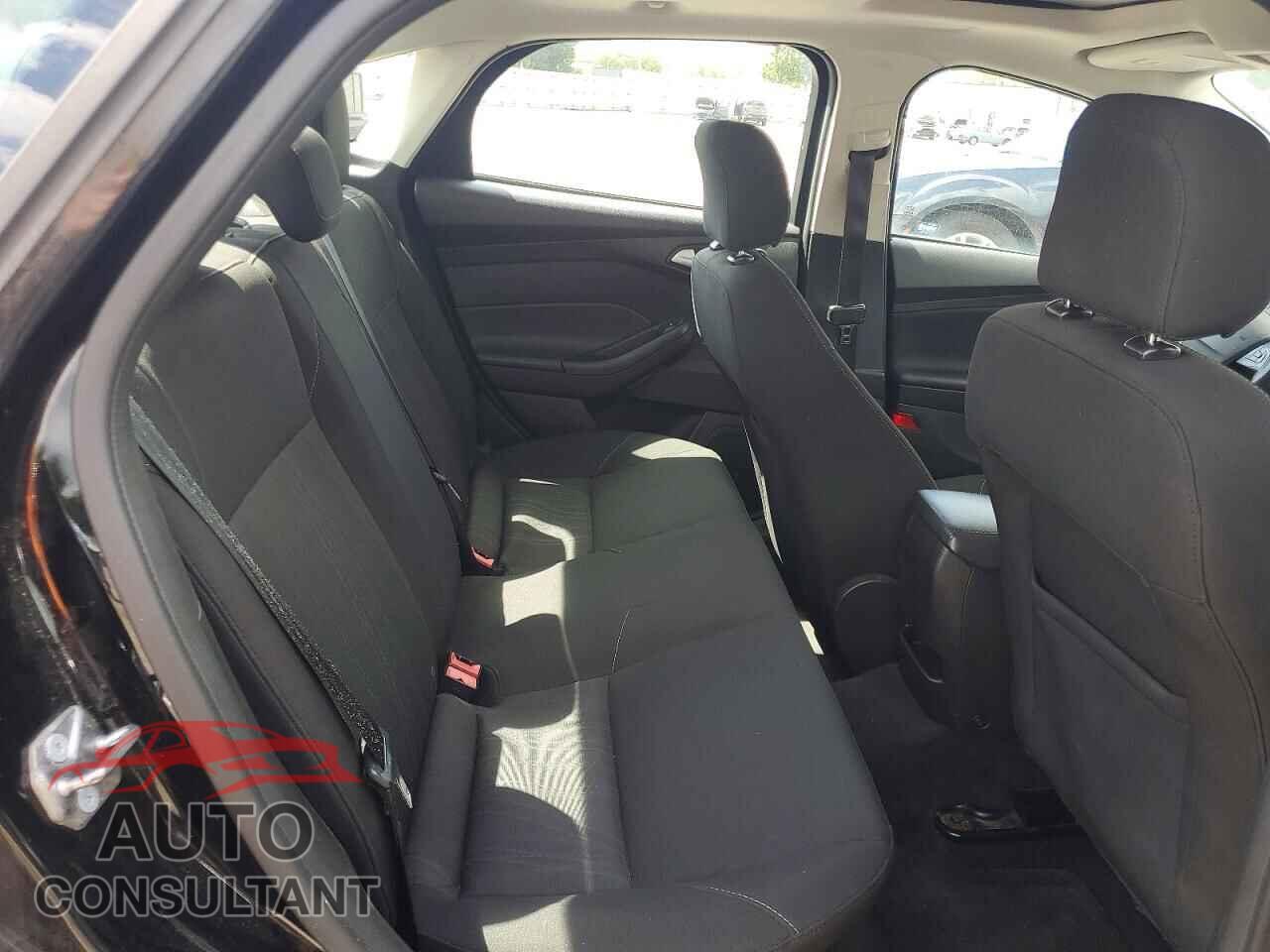 FORD FOCUS 2017 - 1FADP3H28HL248274