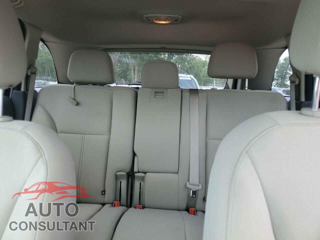 FORD EDGE 2013 - 2FMDK3GC3DBC33061