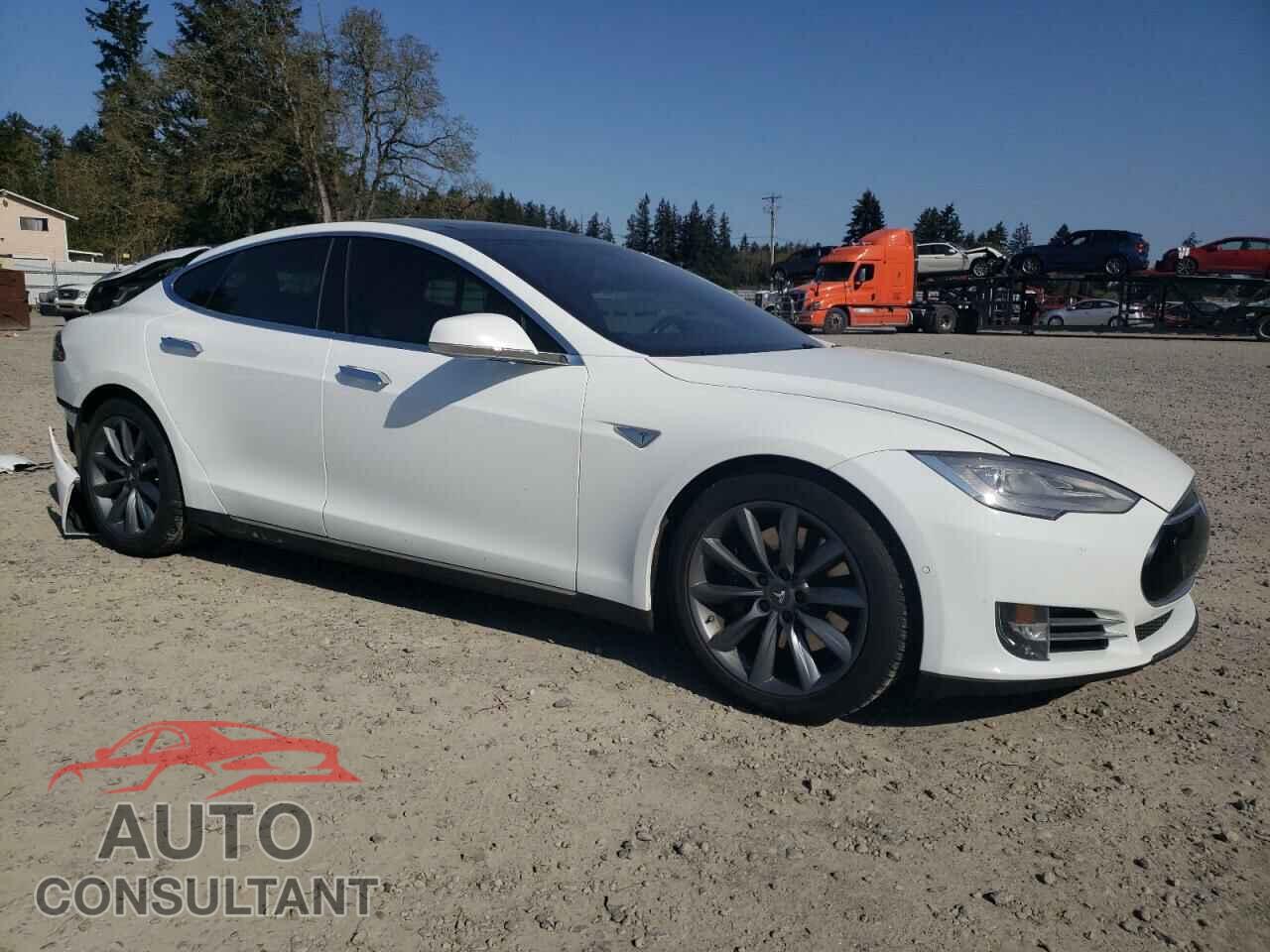 TESLA MODEL S 2015 - 5YJSA1E20FF118291