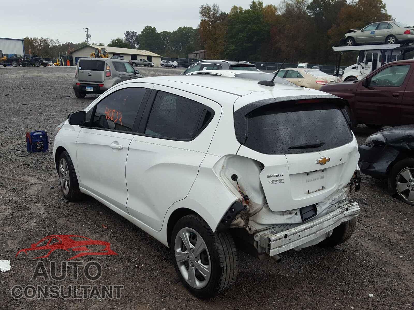 CHEVROLET SPARK 2019 - KL8CB6SA3KC712061