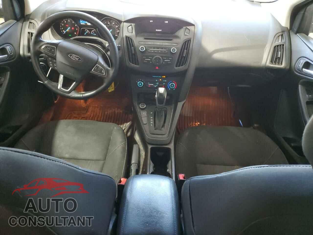 FORD FOCUS 2016 - 1FADP3F23GL375578