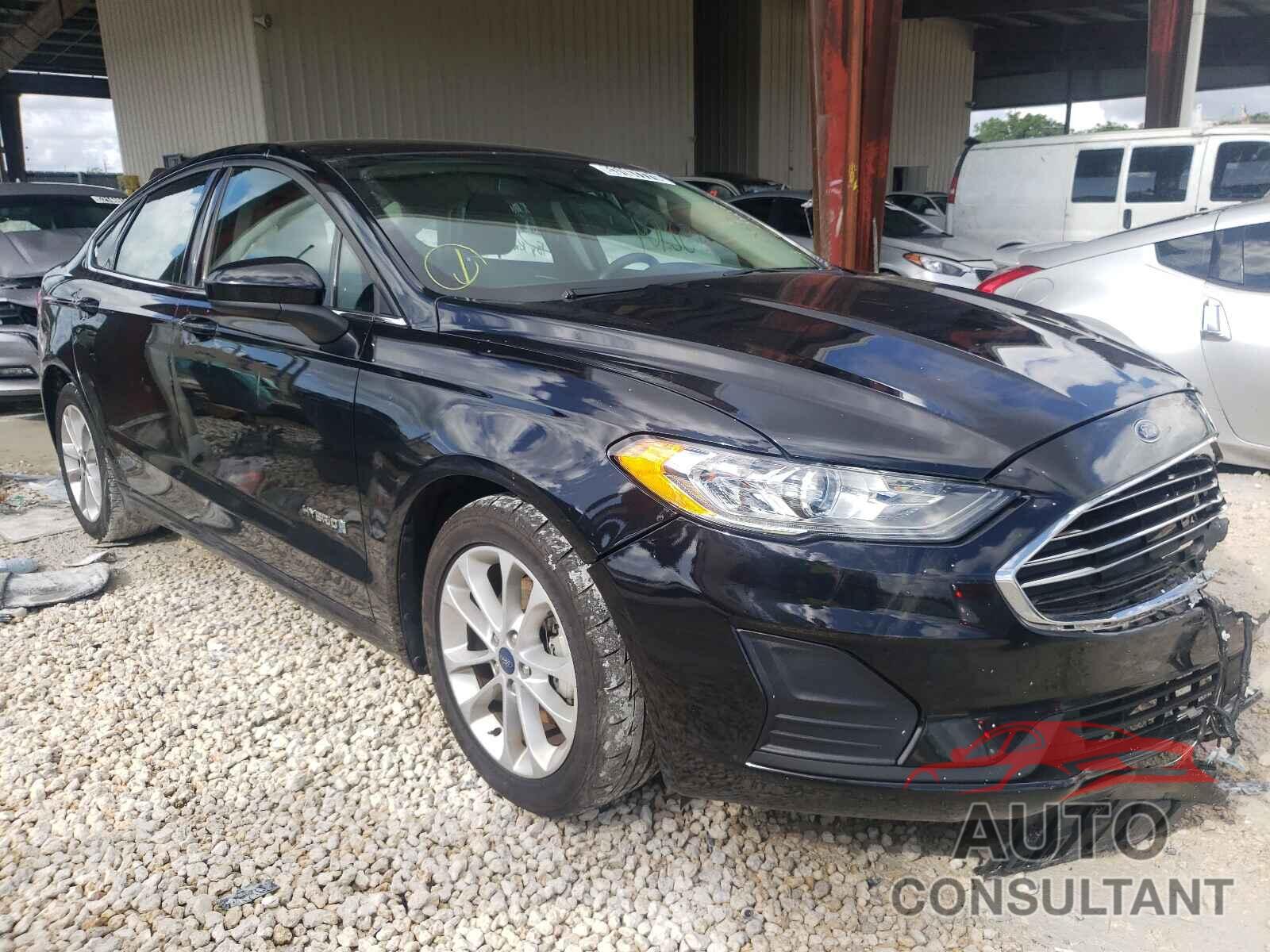 FORD FUSION 2019 - 3FA6P0LU1KR261795