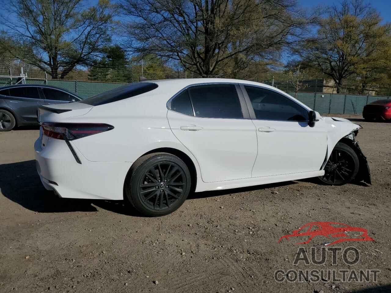 TOYOTA CAMRY 2021 - 4T1G11AK2MU568567