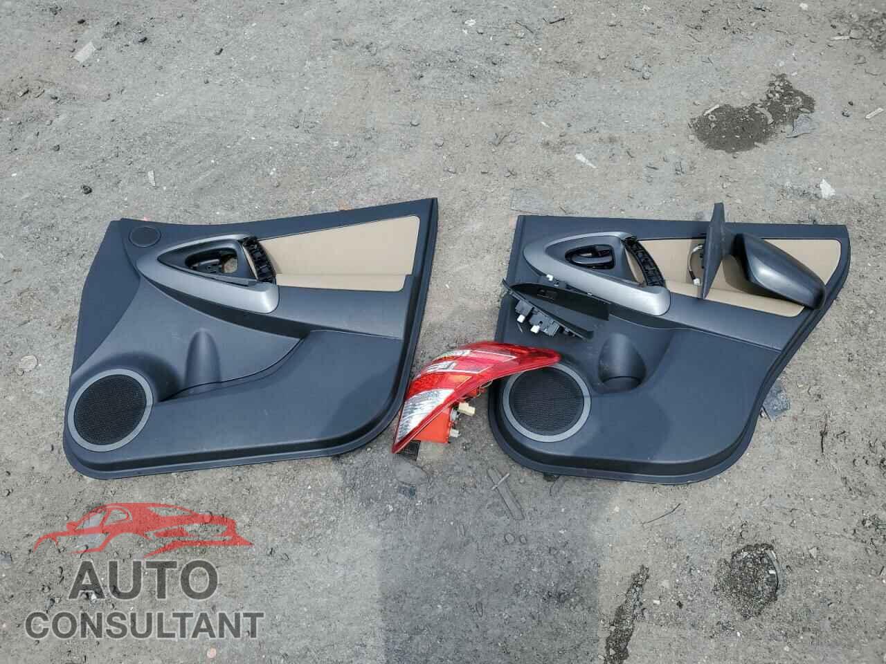 TOYOTA RAV4 2012 - 2T3BF4DV3CW181745