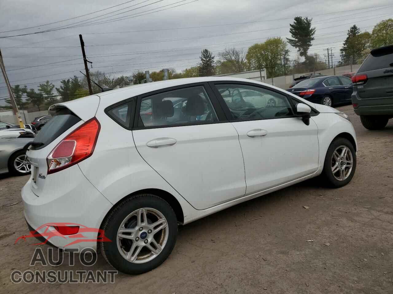 FORD FIESTA 2017 - 3FADP4EJ0HM152834