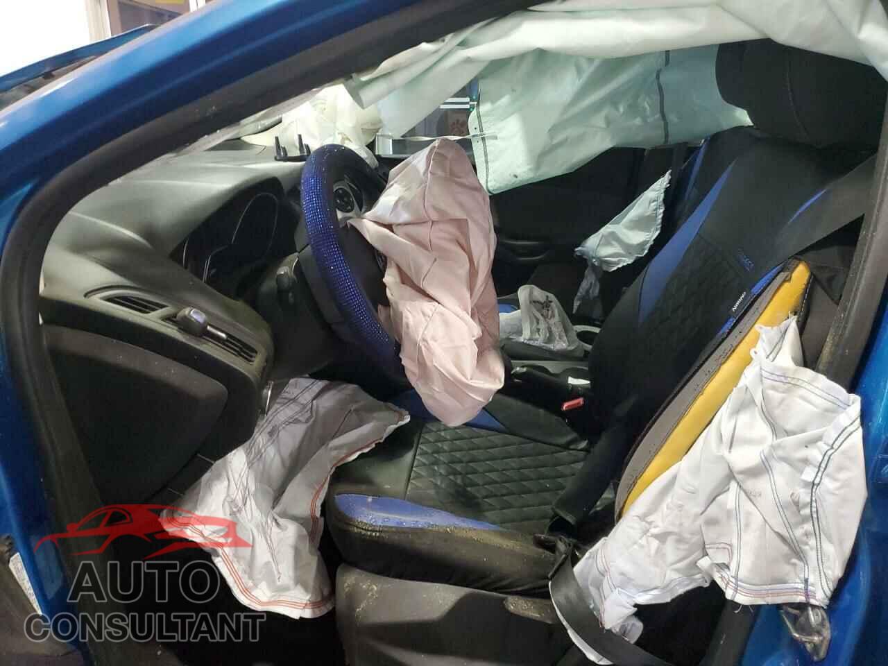 FORD FOCUS 2014 - 1FADP3F25EL386577