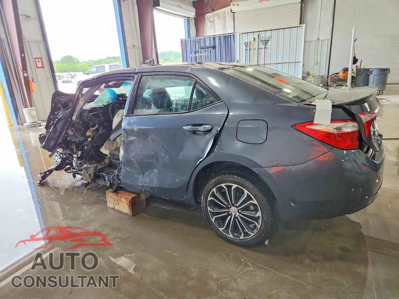 TOYOTA COROLLA 2015 - 2T1BURHE7FC370071