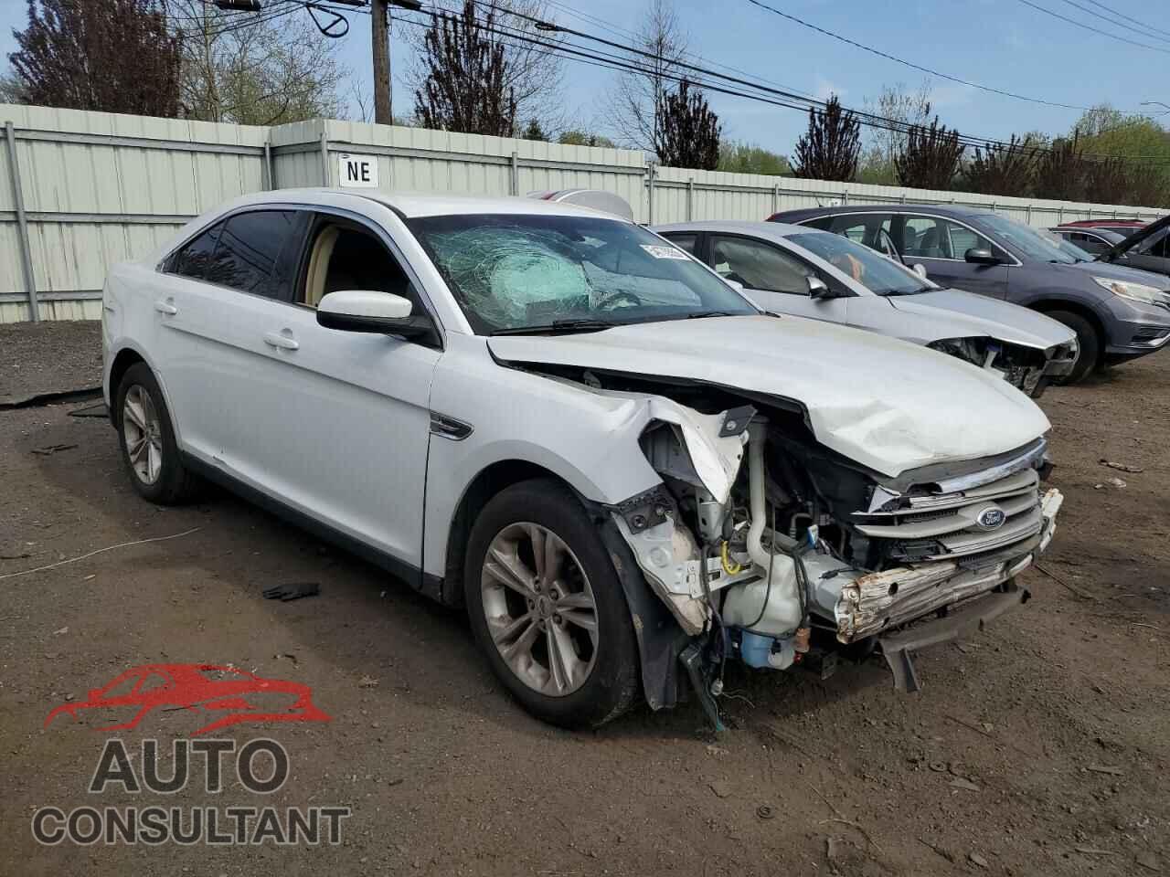 FORD TAURUS 2015 - 1FAHP2E83FG189225