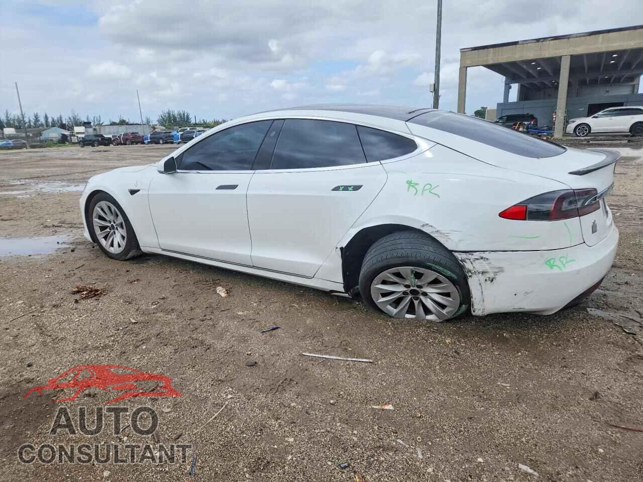 TESLA MODEL S 2020 - 5YJSA1E2XLF367273