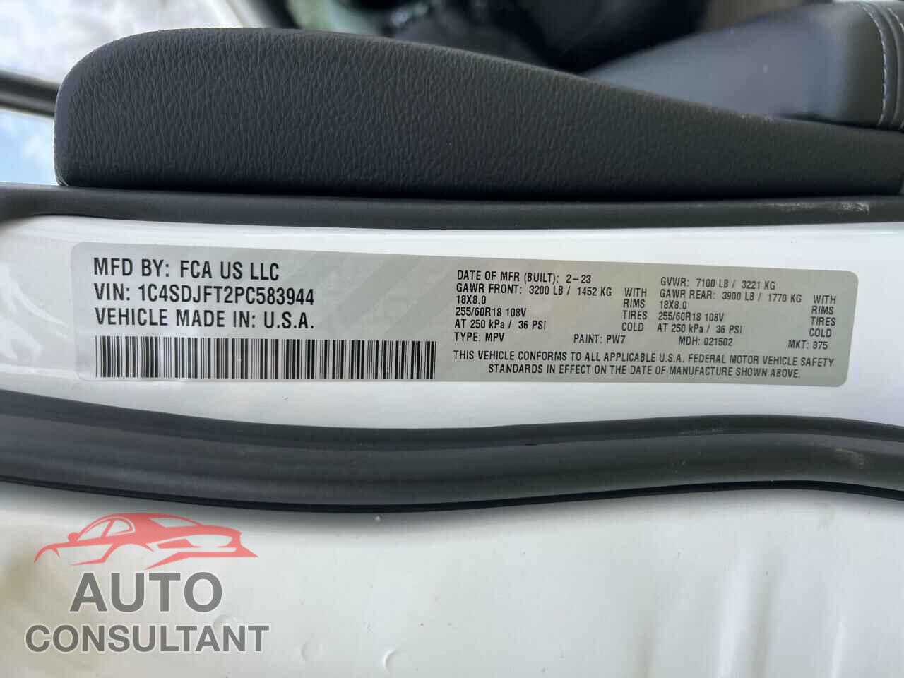 DODGE DURANGO 2023 - 1C4SDJFT2PC583944
