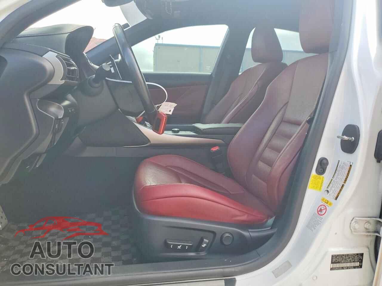 LEXUS IS 2017 - JTHBA1D22H5061726