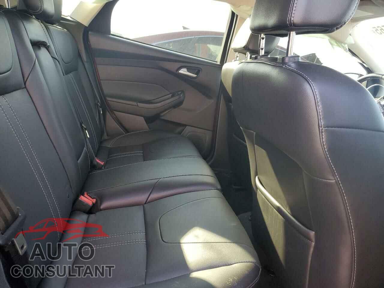 FORD FOCUS 2014 - 1FADP3K28EL164914