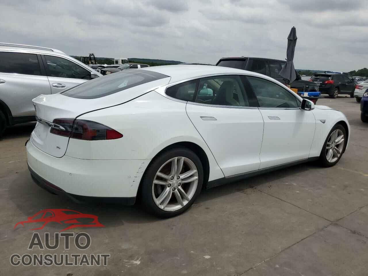 TESLA MODEL S 2016 - 5YJSA1E16GF128395