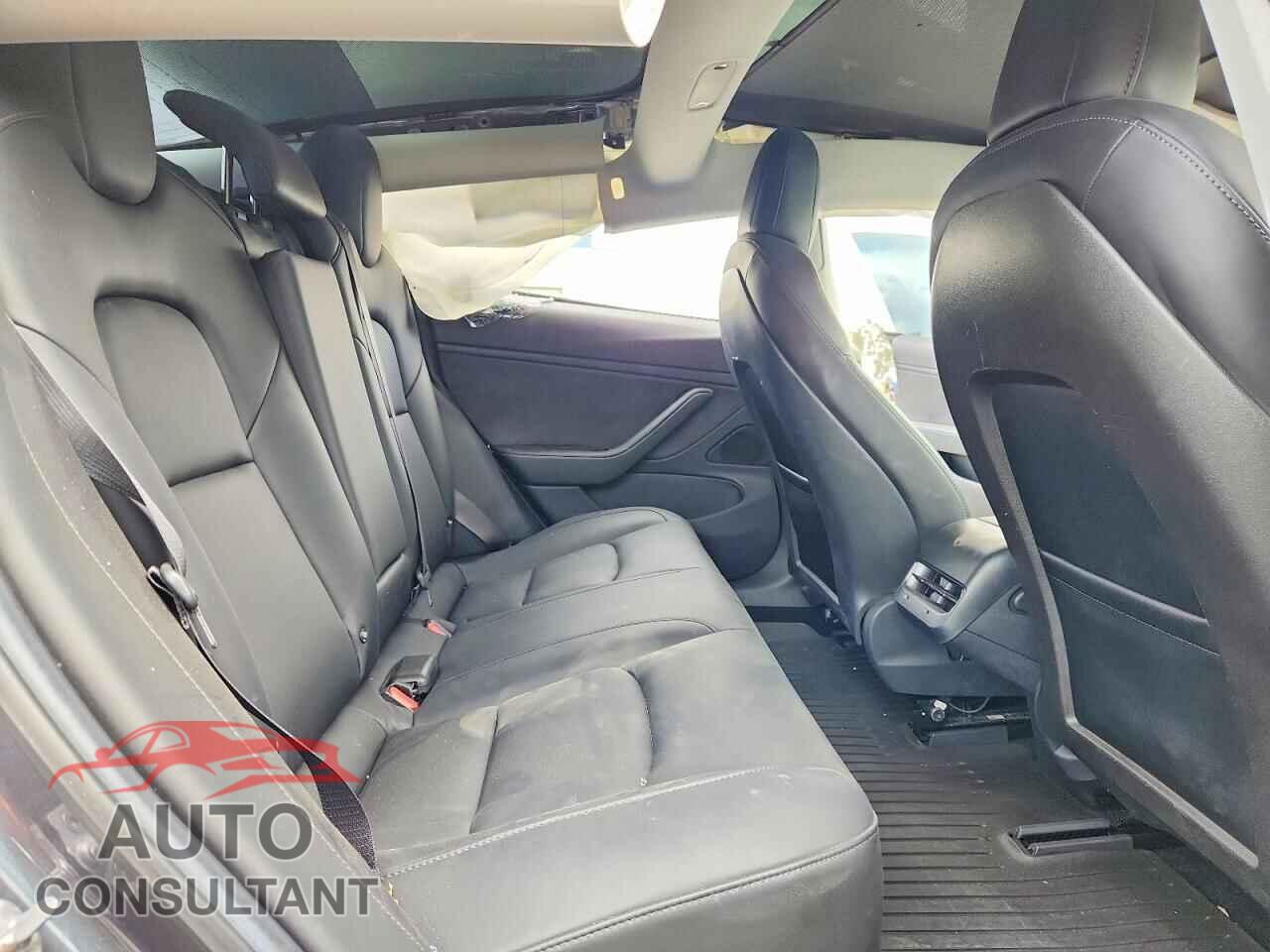 TESLA MODEL 3 2018 - 5YJ3E1EA9JF019042