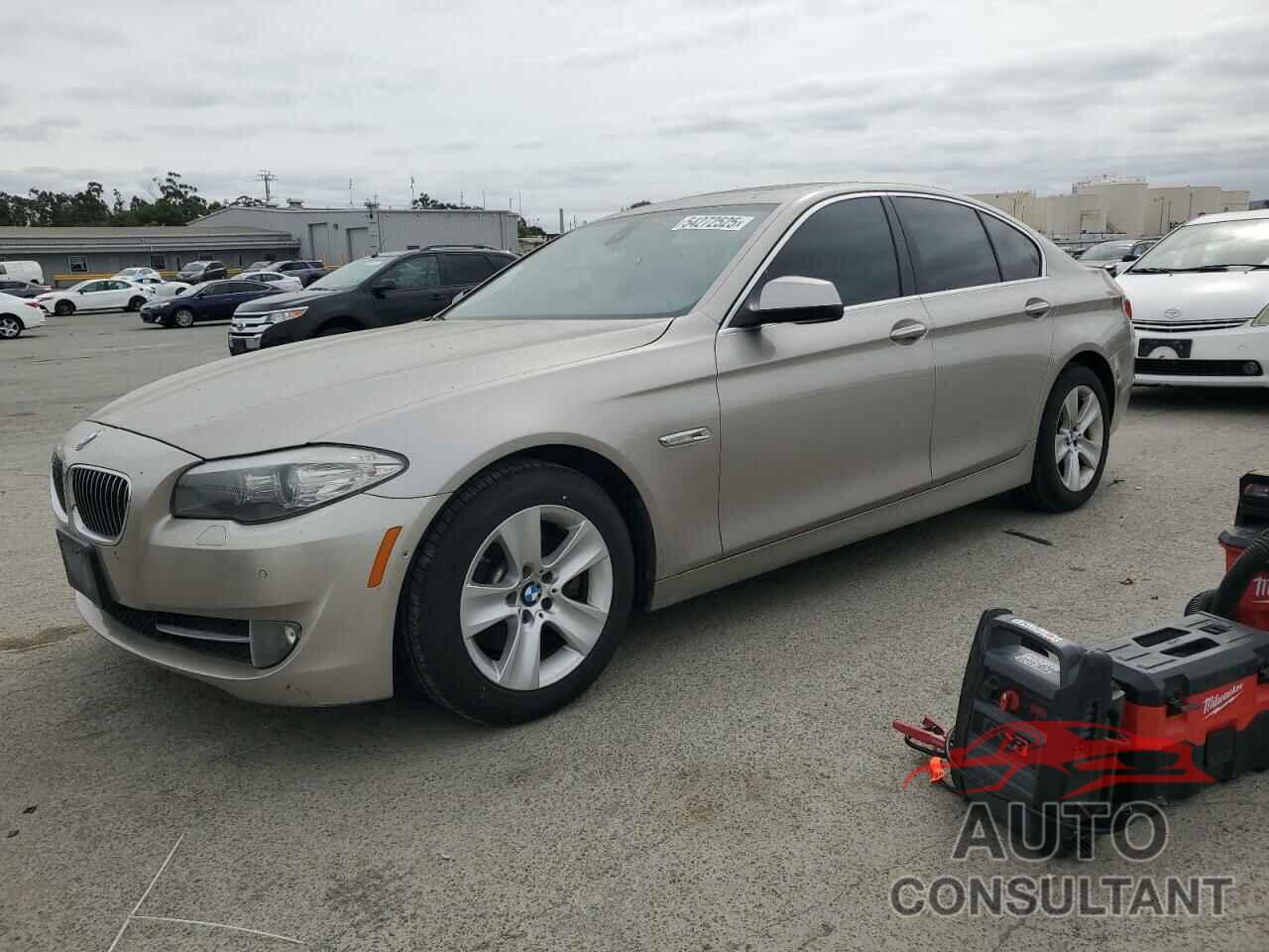 BMW 5 SERIES 2011 - WBAFR1C54BC673059