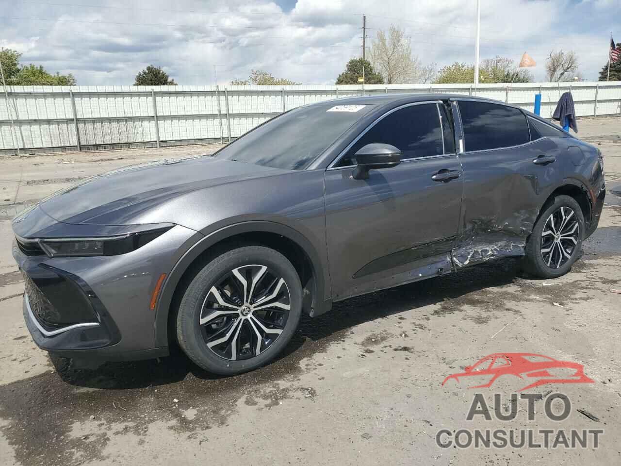 TOYOTA CROWN XLE 2024 - JTDAAAAF7R3022194