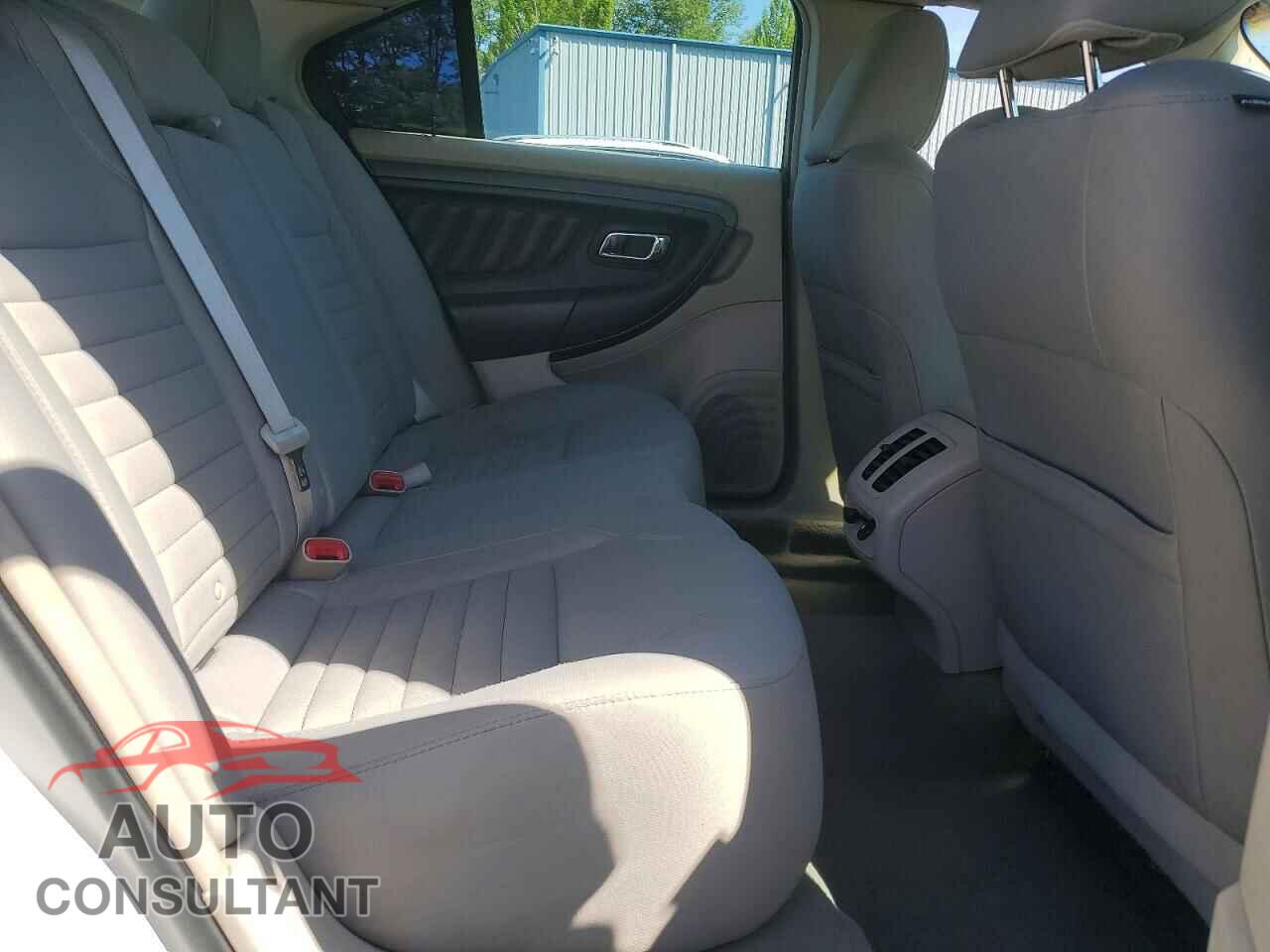 FORD TAURUS 2011 - 1FAHP2DW8BG149653
