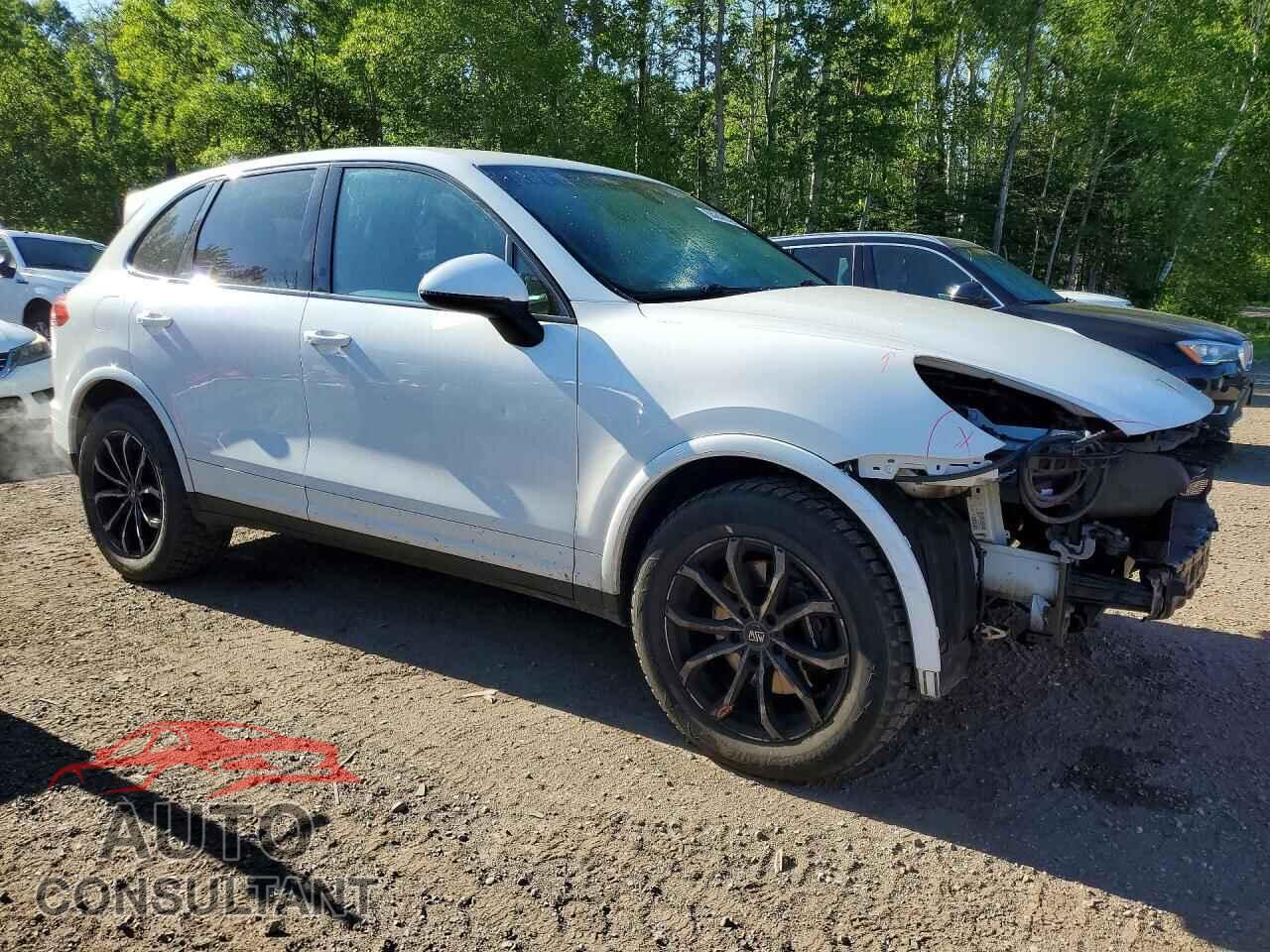 PORSCHE CAYENNE 2017 - WP1AA2A25HKA81511
