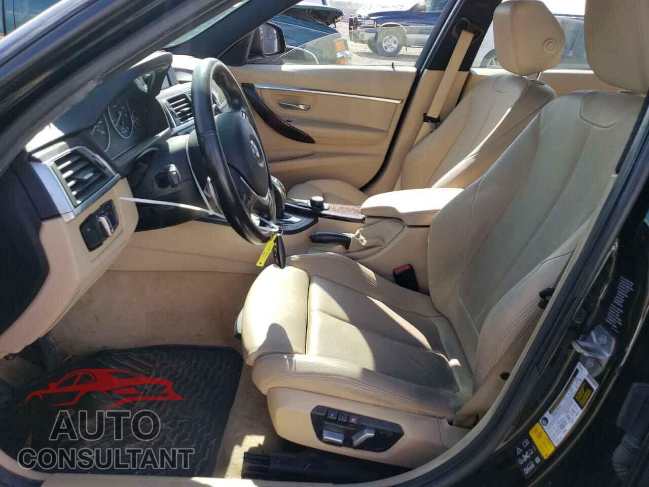 BMW 3 SERIES 2016 - WBA8E3G56GNU38751