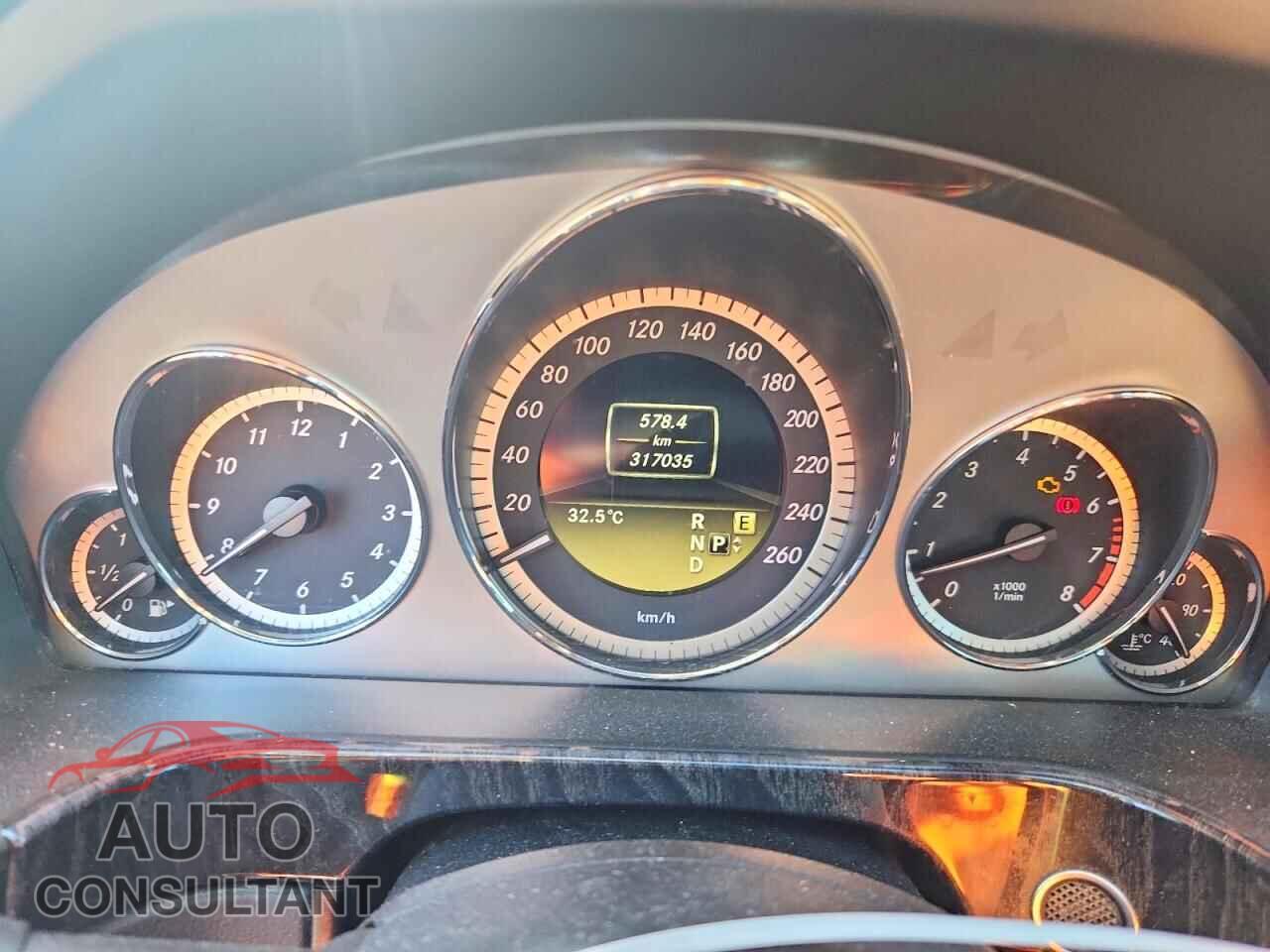 MERCEDES-BENZ E-CLASS 2012 - WDDHF9BB4CA655528