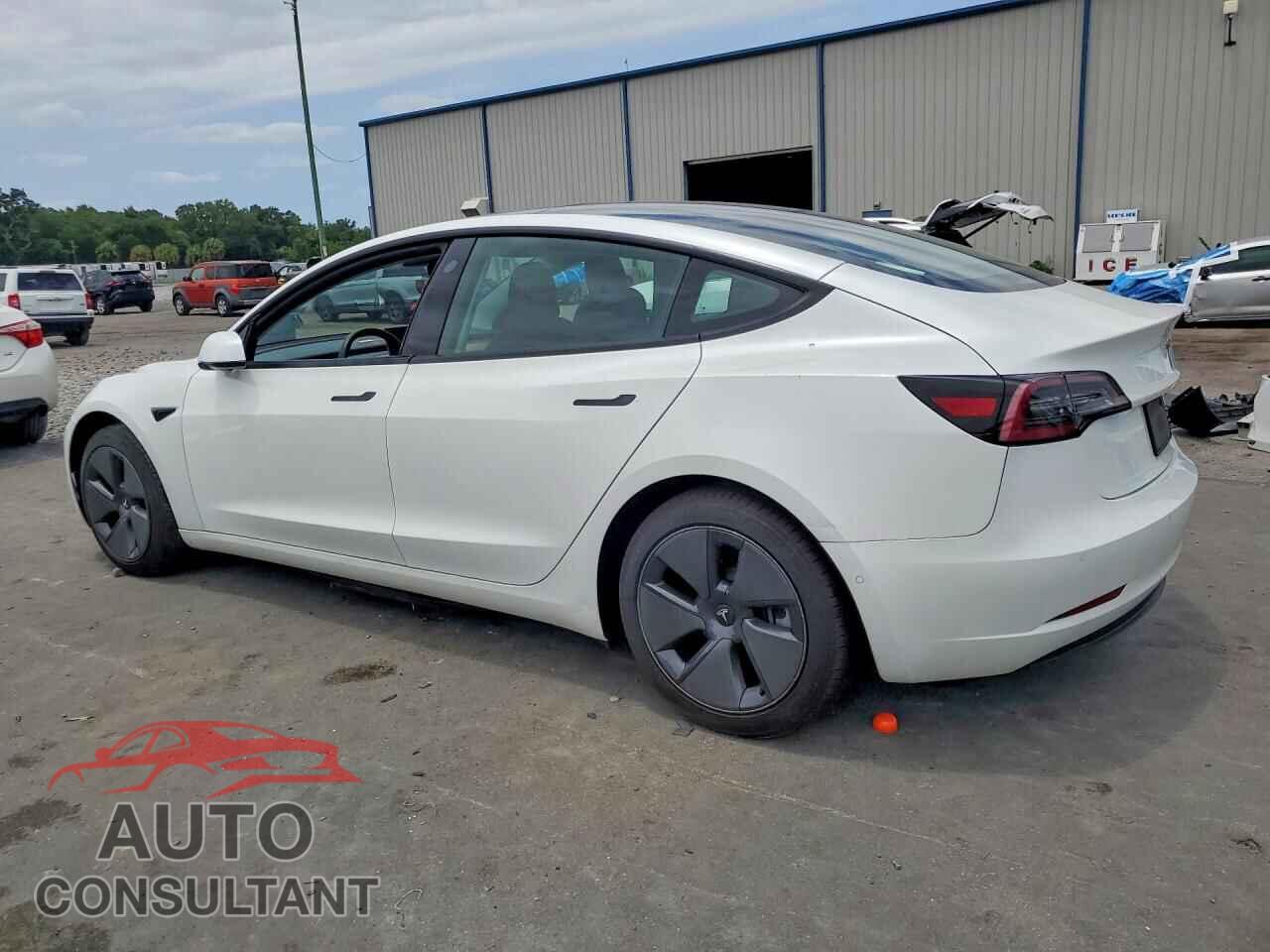 TESLA MODEL 3 2021 - 5YJ3E1EA5MF084314