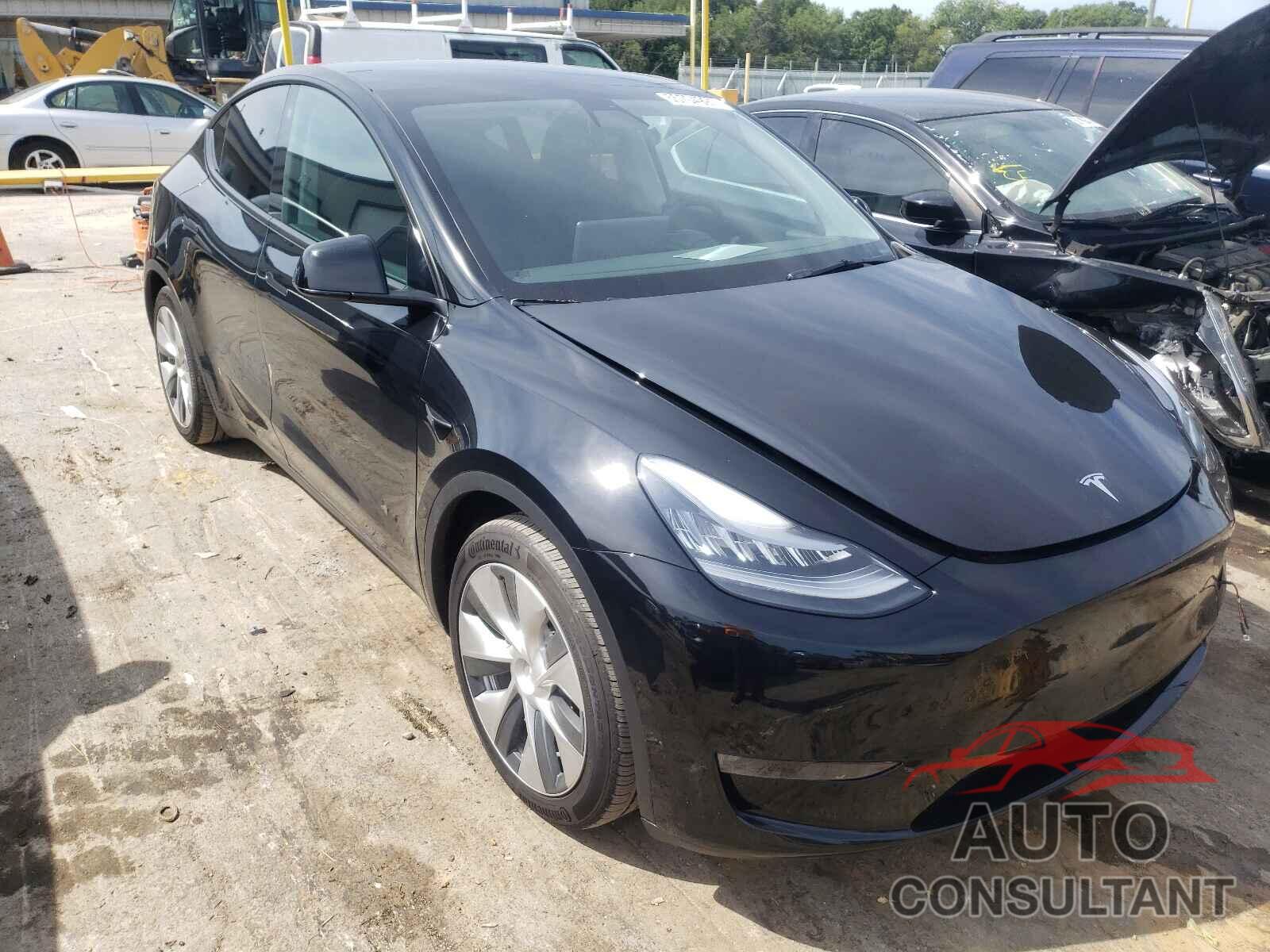 TESLA MODEL Y 2021 - 5YJYGAEE8MF112593