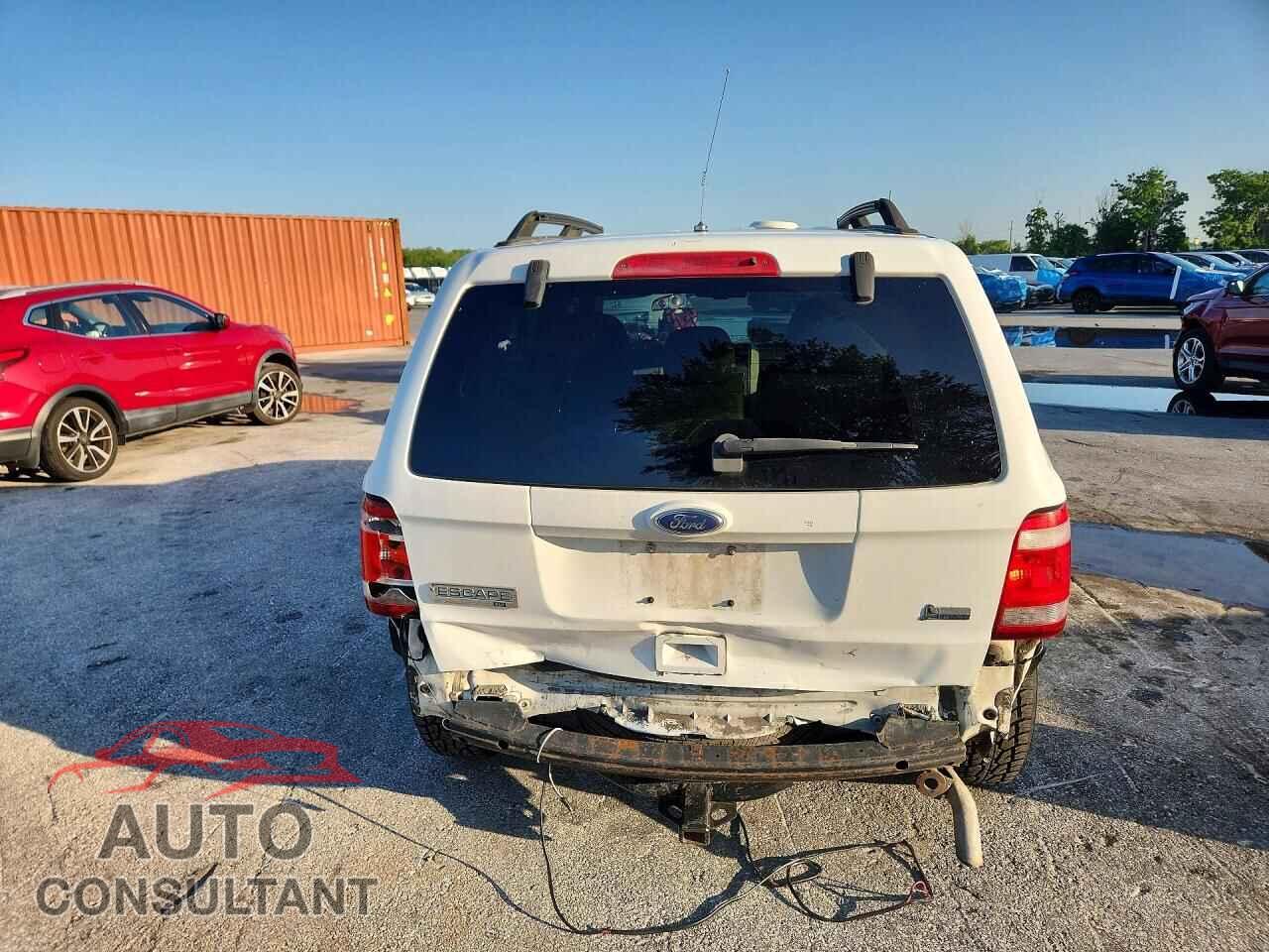 FORD ESCAPE 2010 - 1FMCU0DG2AKB60892