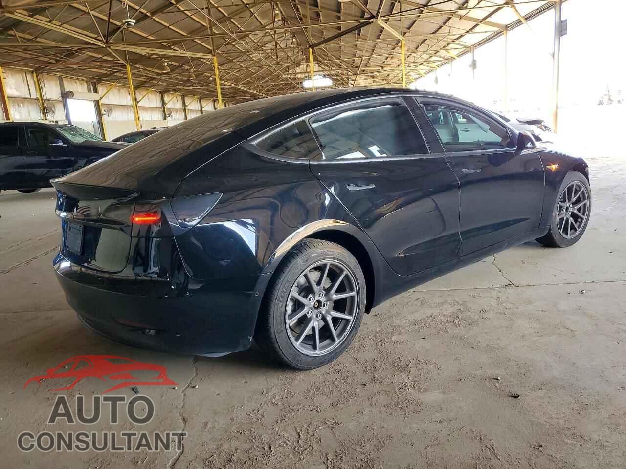 TESLA MODEL 3 2018 - 5YJ3E1EA9JF044118