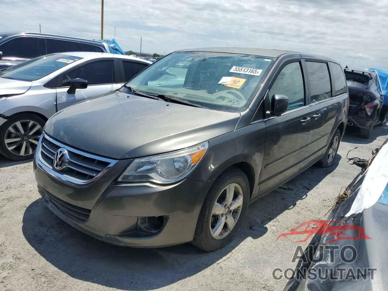 VOLKSWAGEN ROUTAN 2010 - 2V4RW3D10AR306025