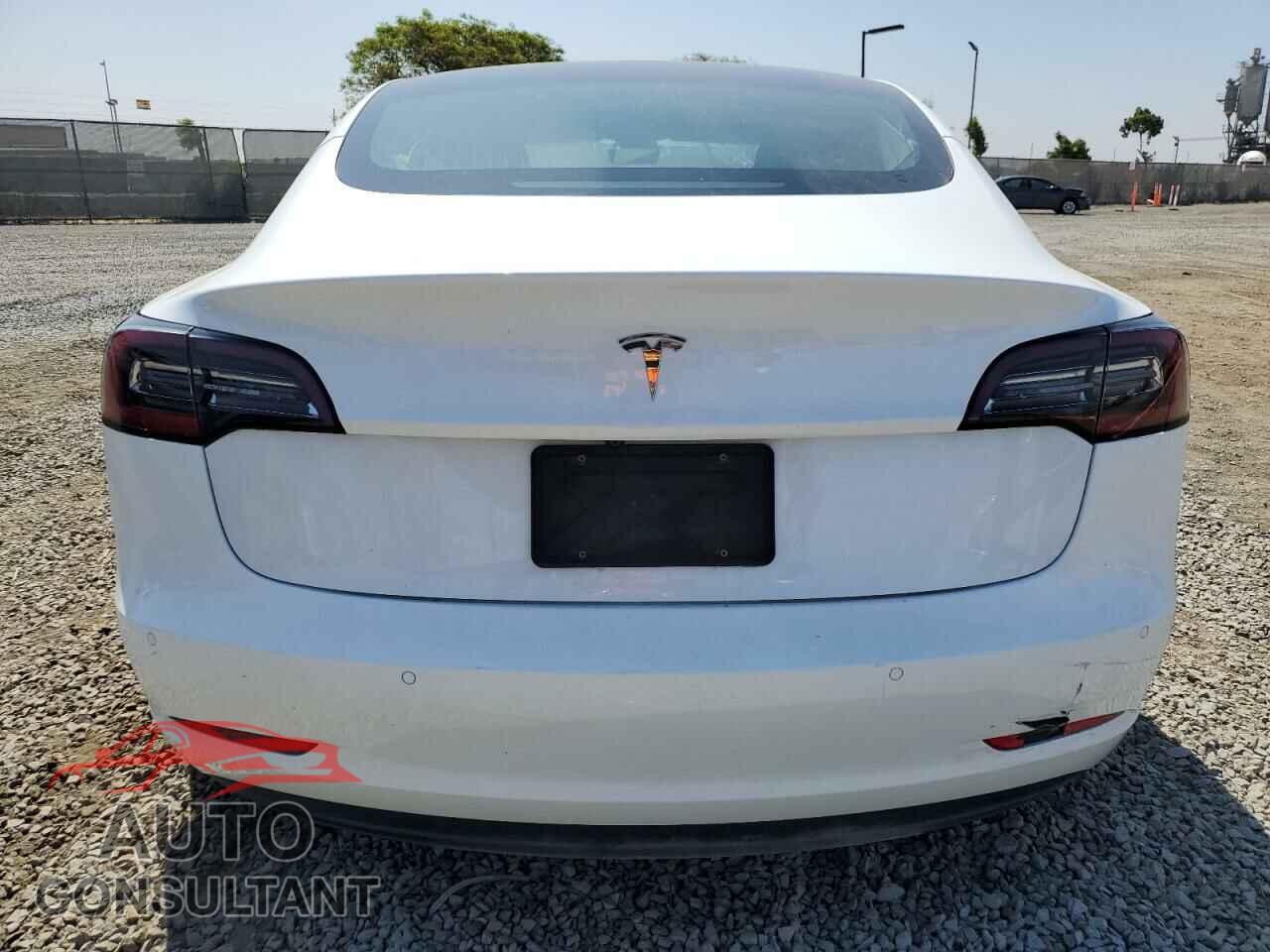 TESLA MODEL 3 2020 - 5YJ3E1EA7LF658829