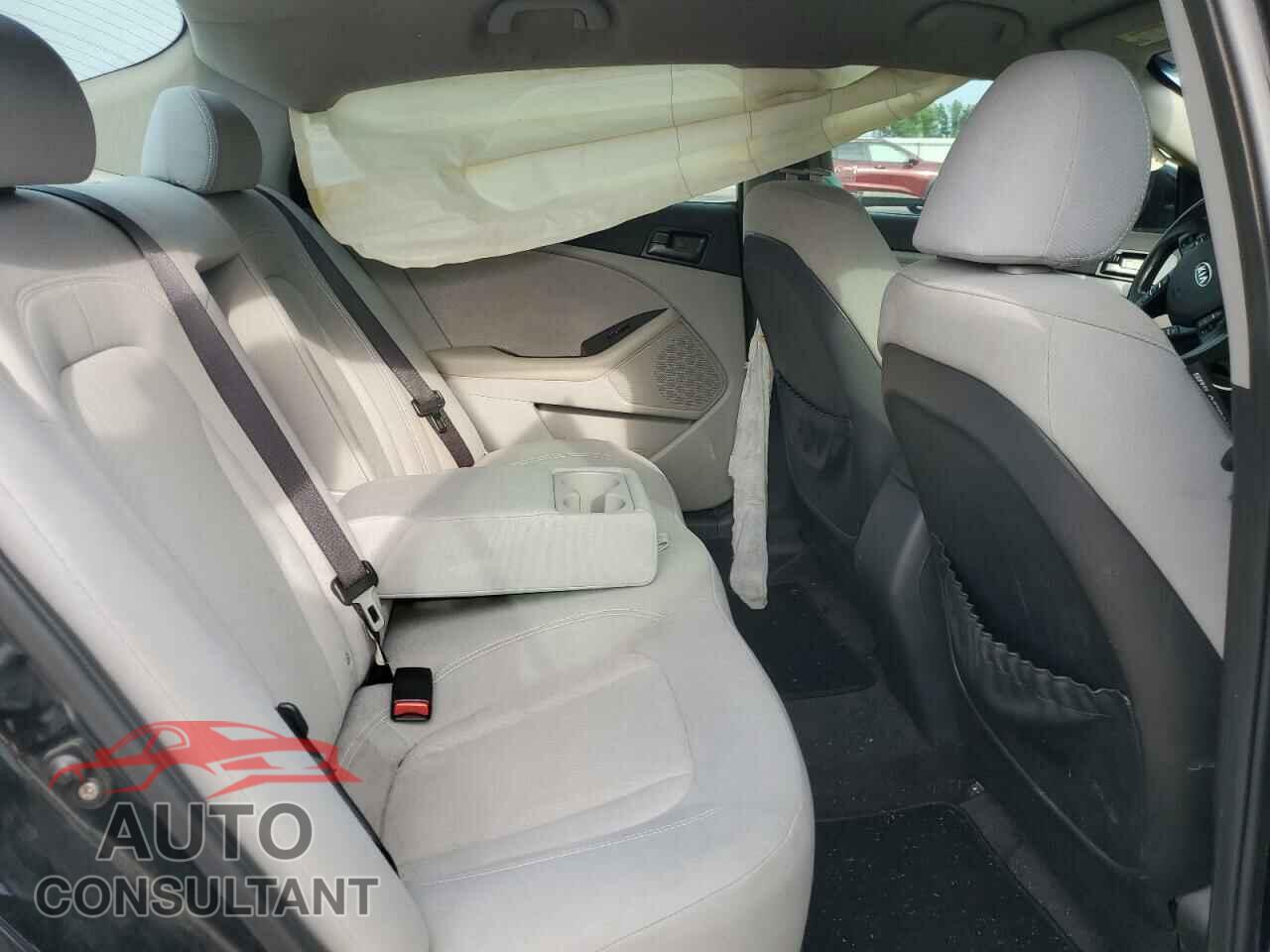 KIA OPTIMA 2011 - KNAGM4A76B5082065