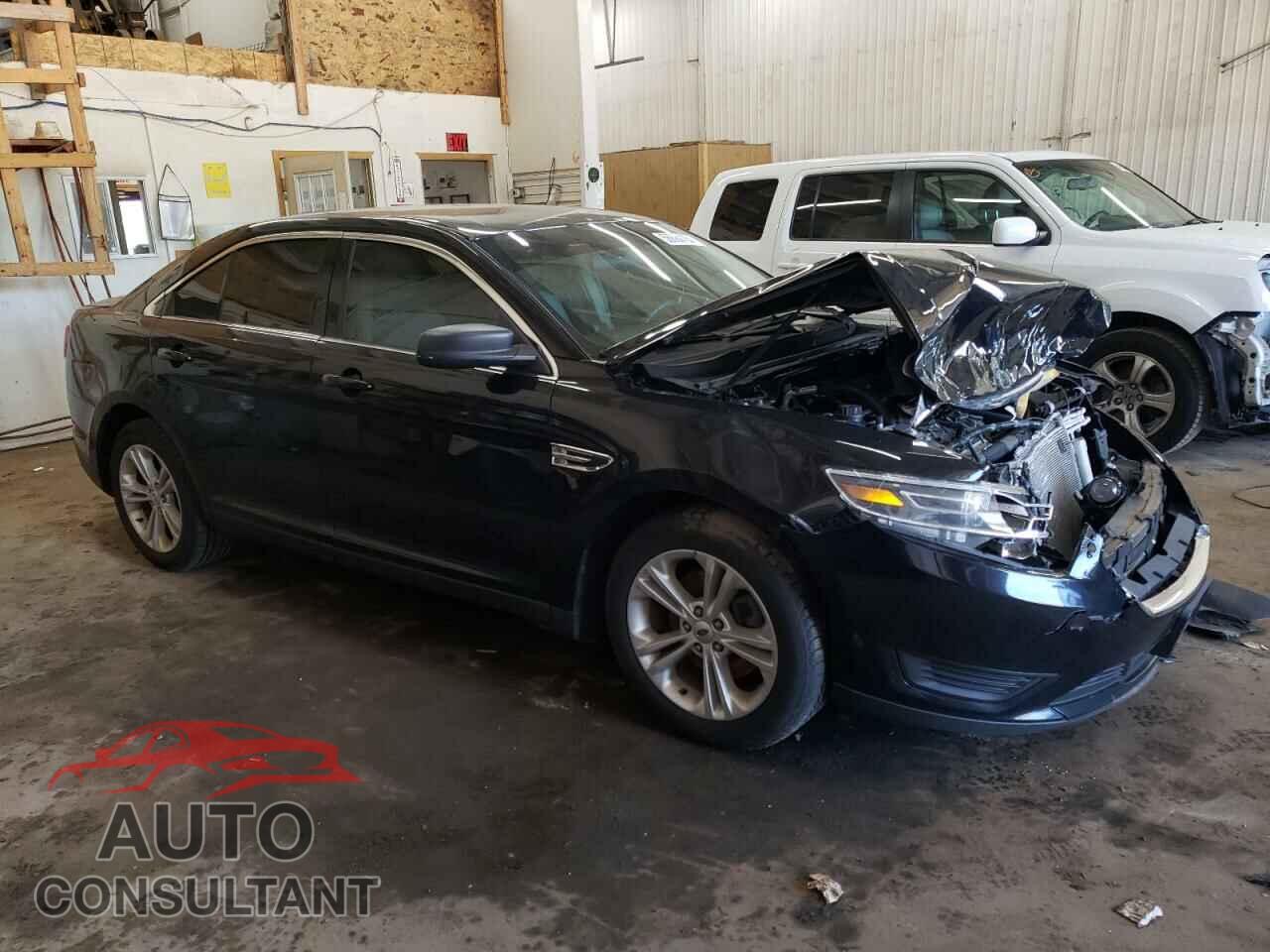 FORD TAURUS 2017 - 1FAHP2D82HG119008