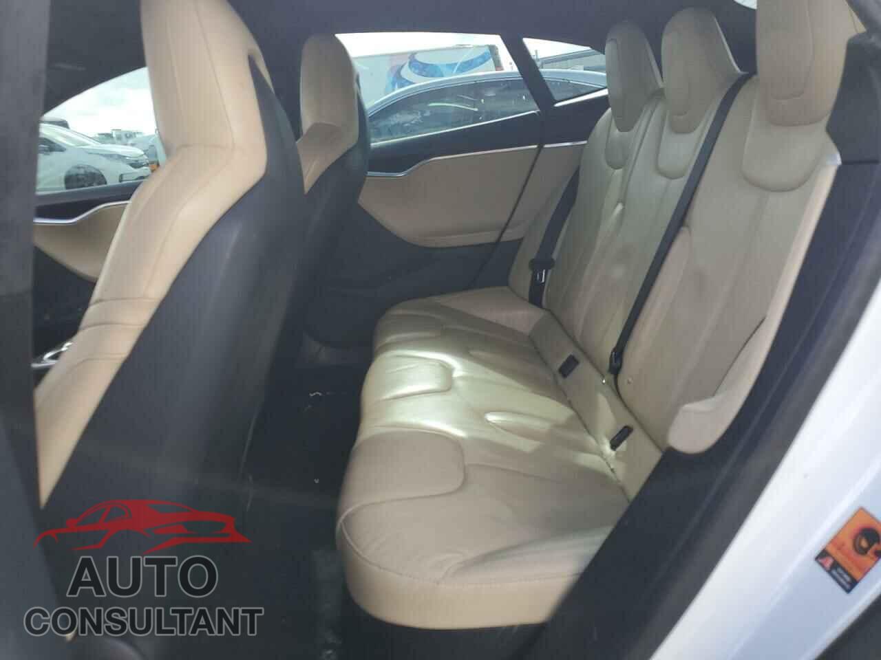 TESLA MODEL S 2015 - 5YJSA1H46FF096827