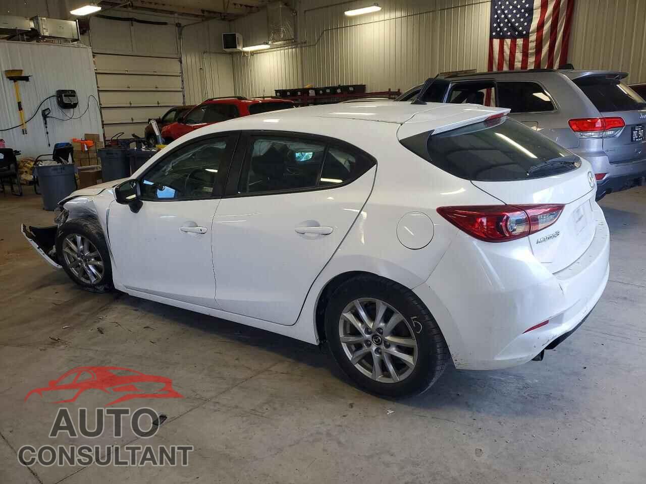 MAZDA 3 2017 - 3MZBN1K77HM155502