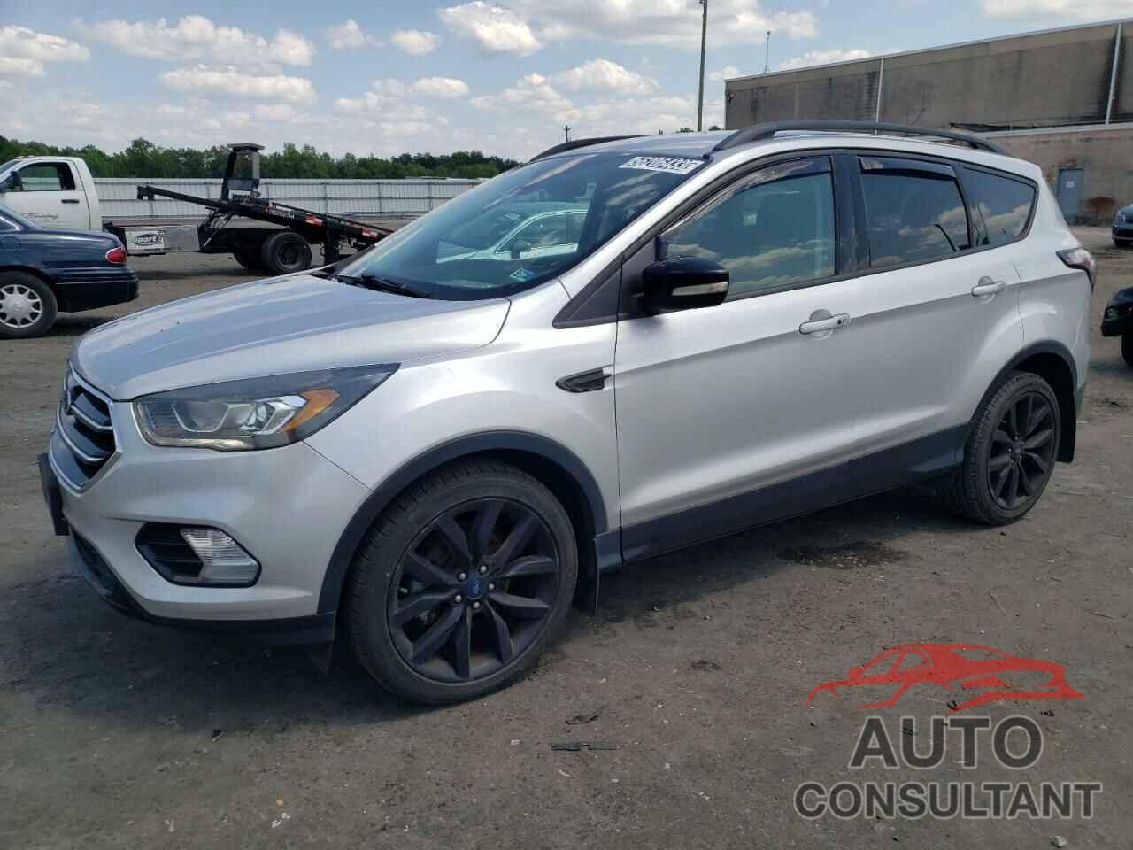 FORD ESCAPE 2017 - 1FMCU0JD8HUD81695